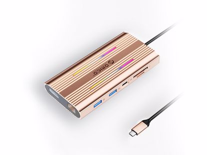 Fotografija izdelka Priključna postaja USB-C 12 v 1, RGB, USB-C 3.1, 3x USB-A, USB-C PD100W, 2x HDMI 4K@60Hz, DP 4K@60Hz, SD+TF, RJ45, AUX, Aluminij, roza, ORICO XDR-X3